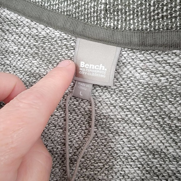 Bench Women's Breeze Overhead Space Dyed Cowl Neck Sweatshirt Size Large - Picture 3 of 13